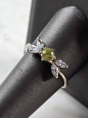 Womens Vintage Estate Sterling Silver Modernist Peridot Ring 2.6g E6758